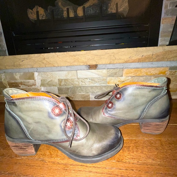 Pikolinos Le Mans Olive Green Ankle Booties - Picture 2 of 8